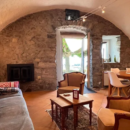 Vigneronne- Vigne By Interhome